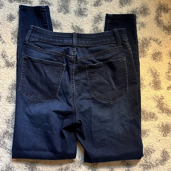 SO Ultimate Super Highrise Curvy Darkwash Jegging size 9 - Picture 4 of 6